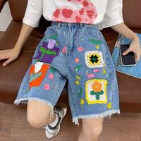 Flower Crochet Embroidery Ripped Jeans Denim Shorts - Thumbnail 1