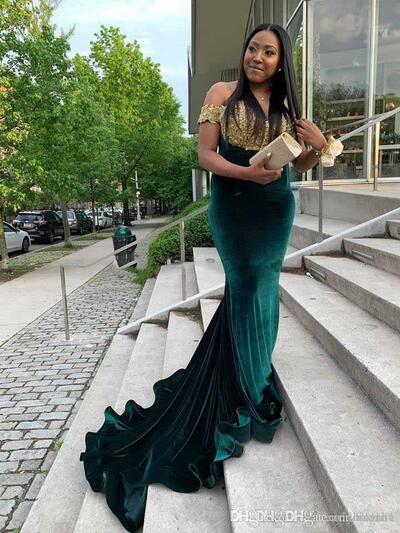 Elegant African Plus Size Velvet Mermaid Prom Dresses For Black Girls Off Shoulder Gold Appliques Beads Formal Dress Evening Party Gowns