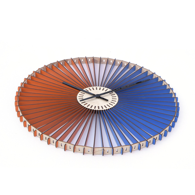 Circular bicolor wall clock with 60 double sided blades - Kinetic orange / blue
