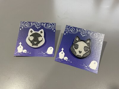 Felis-3d Printed Glow in The Dark Pin