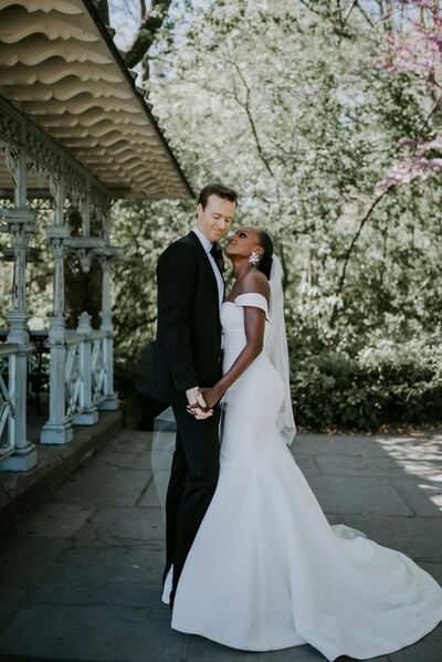 Simple Boho Off the Shoulder Wedding Dress Bridal Dresses