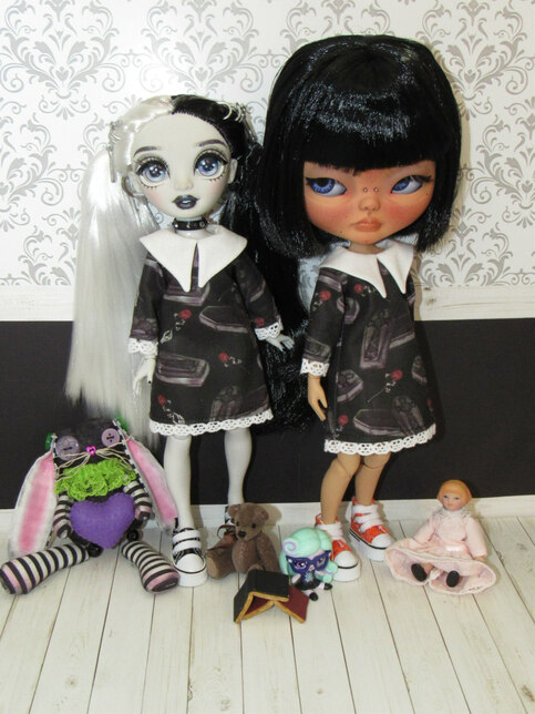 Coffin Roses Wednesday Style Dress For Blythe, Pullip, Rainbow High, 1/6 Fashion Dolls