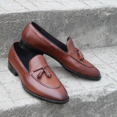 Crafted leather brown tassel loafers classic men dress shoes - Thumbnail 3