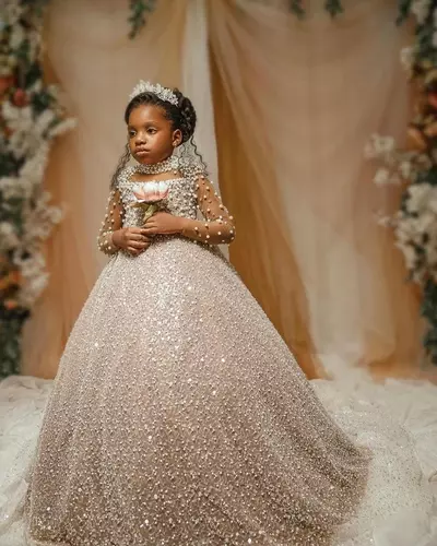 Luxurious Flower Girl Dresses Sequined Lace Pearls Champagne Sequins Ball Gown Tutu Lilttle Kids Birthday Pageant Weddding Gowns