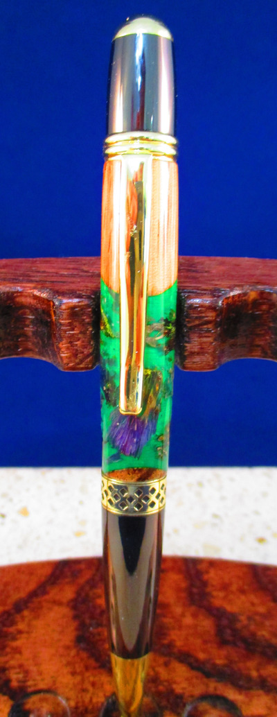 #142 Green and Purple Flowers