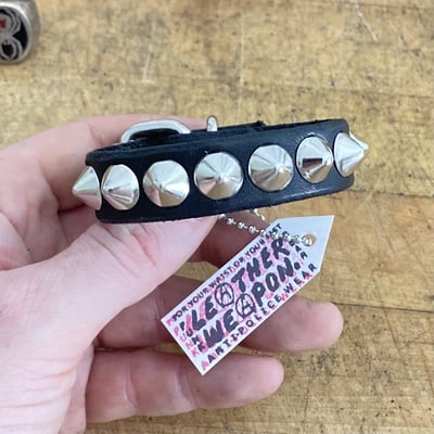 Small standard cone wristband