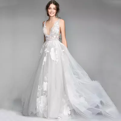 3D Flower Lace Appliques Wedding Dress V-Neck Backless A-Line Tulle Destinaiton Bridal Gowns