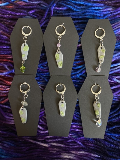 Mossy Coffin Stitch Marker