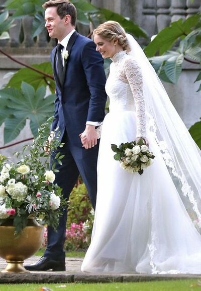 Luxury Ball Gown Lace Beading Crystals Wedding Dress Bridal Gowns