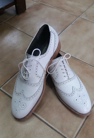 Crafted Leather White Leather Wingtip Oxford Dress Shoes