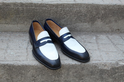Crafted Leather Classic Blue Leather White Crocodile/Alligator Moccasin Loafers Dress Shoes