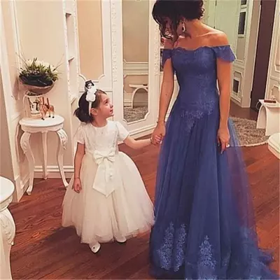Formal Mother Bride / Groom Dresses Off Shoulder Cap Sleeves Lace Appliques Tulle Long Wedding Guest Prom Dress Evening Gowns