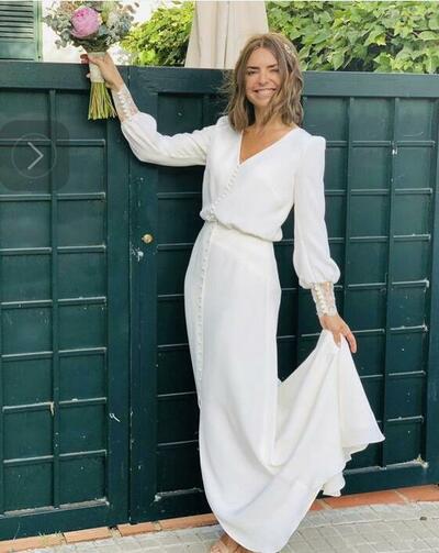 Simple Chiffon Long Sleeves Bridal Dresses