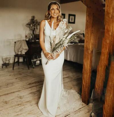 Simple Sheath Satin Ivory V Neck Wedding Dresses