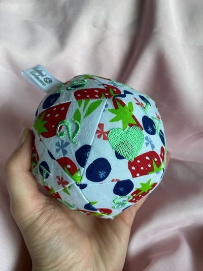 Berry Small Plush D20