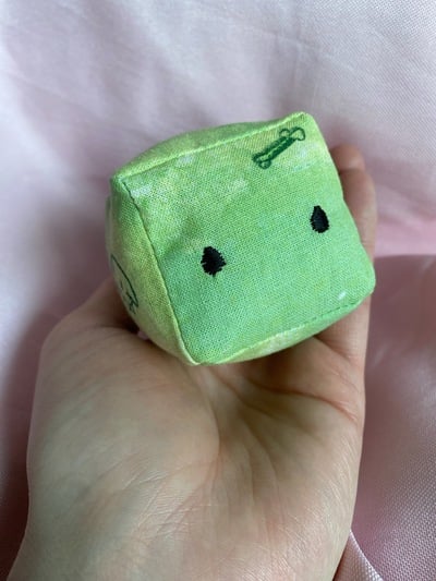 Light Green Jellycube Cat Toy