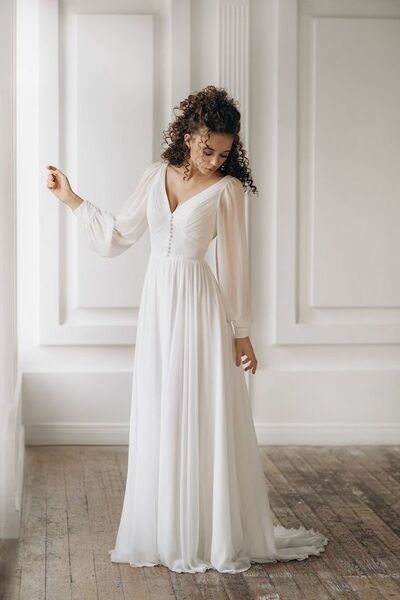 Simple Beach Long Sleeve Wedding Dress Bridal Gowns