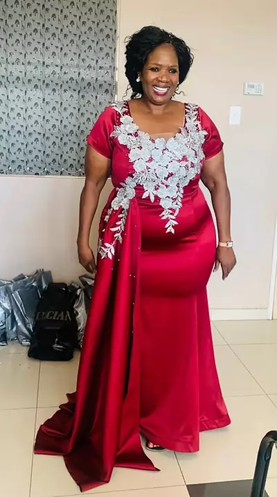 Red Mother's Dresses Mother Of The Bride/Groom Gown Formal Satin Applique Beaded Custom Plus Size Zipper Lace Up New Scoop With Short Sleeves