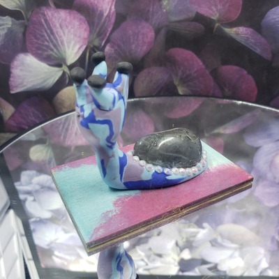 Labradorite Snail Gem Hoarder