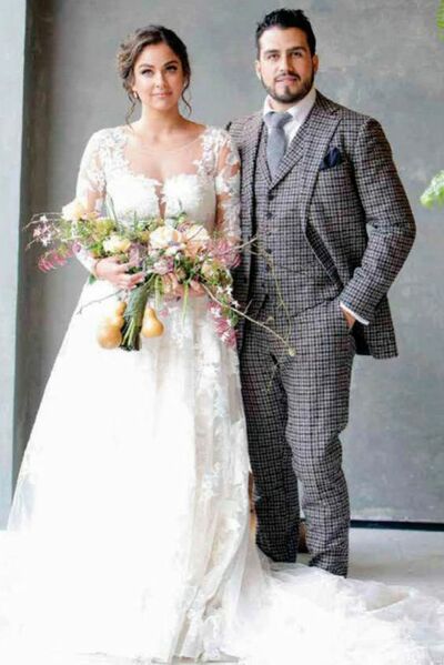 Elegant Ball Gown Lace Appliques Wedding Dress Bridal Gown