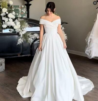 Elegant Ball Gown Simple Wedding Dress Bridal Gown