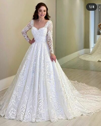 Elegant Ball Gown Lace Appliques Wedding Dress Bridal Gown