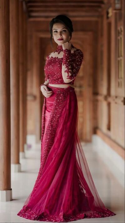 Elegant Red Mermaid Lace Appliques Wedding Dress Bridal Gown