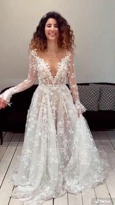 Sexy Ball Gown V Neck Lace Beach Boho Wedding Dress Bridal Gown