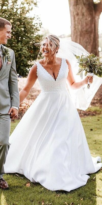 Plus Size Sexy V Neck Lace Beach Boho Wedding Dress Bridal Gown