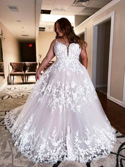 Copy of Elegant Plus Size Lace Appliques Wedding Dress Bridal Gown