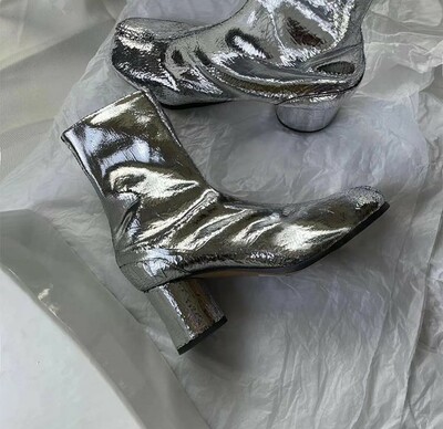 Women's genuine leather pig's hoof split toe martin boots