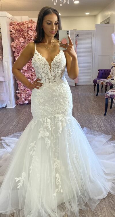 Elegant Mermaid Lace Appliques Sleeveless Wedding Dress Bridal Gown