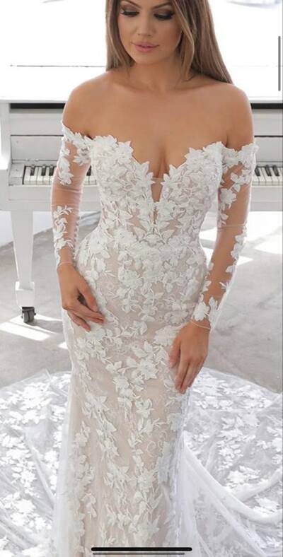 Elegant Mermaid Lace Appliques Sleeveless Wedding Dress Bridal Gown