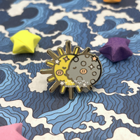 Eclipse Kiss - Enamel Pin - Thumbnail 4