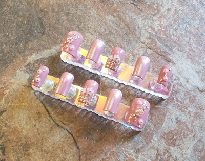 BARBIE PINK💗💕 NON-TOXIC NAIL POLISH PRESS-ONS By Nubian Collection Artwear 👑