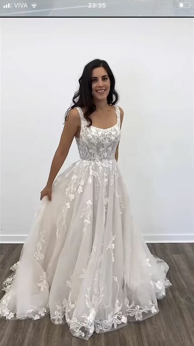 Simple Ball Gown Tulle Lace Appliques Wedding Dresses Bridal Gowns Wedding Gowns