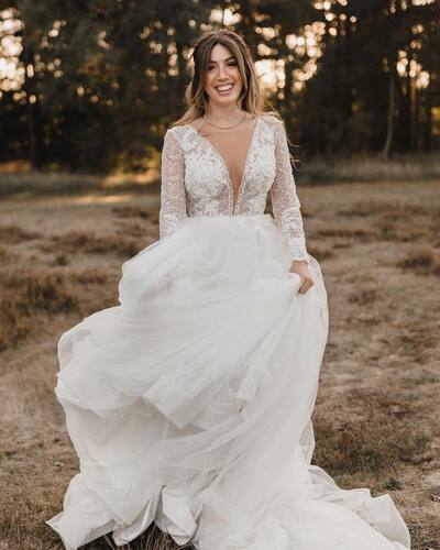 Modest Country Wedding Dress With Long Sleeves V Neck Chiffon Lace Bridal Gowns for Garden vestido de novia