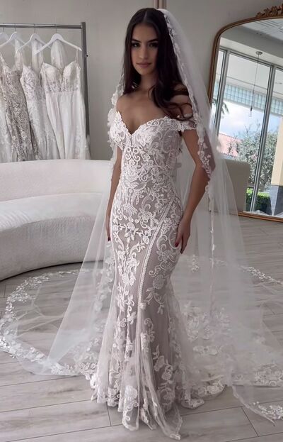 Elegant Mermaid Lace Appliques Wedding Dress Bridal Gowns