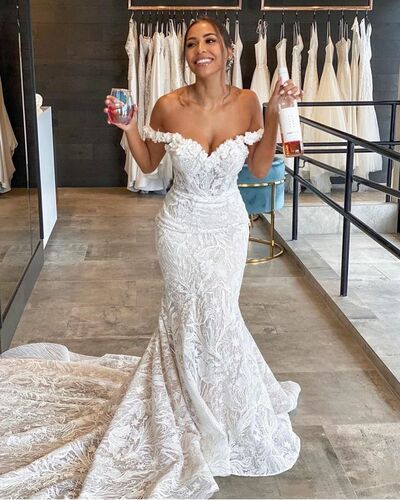 Elegant Off the Shoulder Lace Appliques Wedding Dress Bridal Gowns