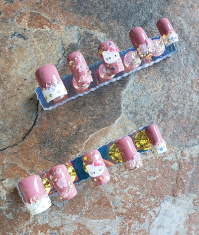 HELLO KITTY LOVE ๐ป ๐ NON-TOXIC NAIL POLISH PRESS-ONS By Nubian Collection Artwear ๐