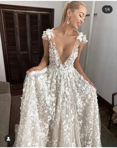 Bling Bling Luxury Floral Wedding Dress, Flowers Appliques Fabulous Wedding Dress Wedding Gown