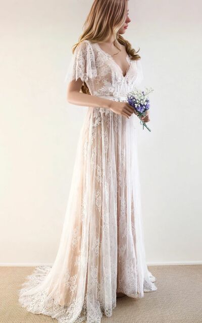 Elegant Ball Gown Lace Appliques Wedding Dress Bridal Gown