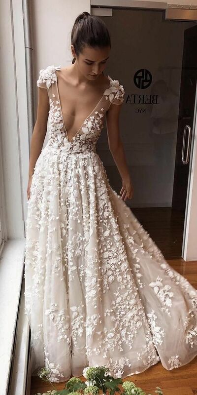 Sexy Luxury A-line Wedding Dress, Floral Appliques Tulle Bridal Dress Wedding Gown
