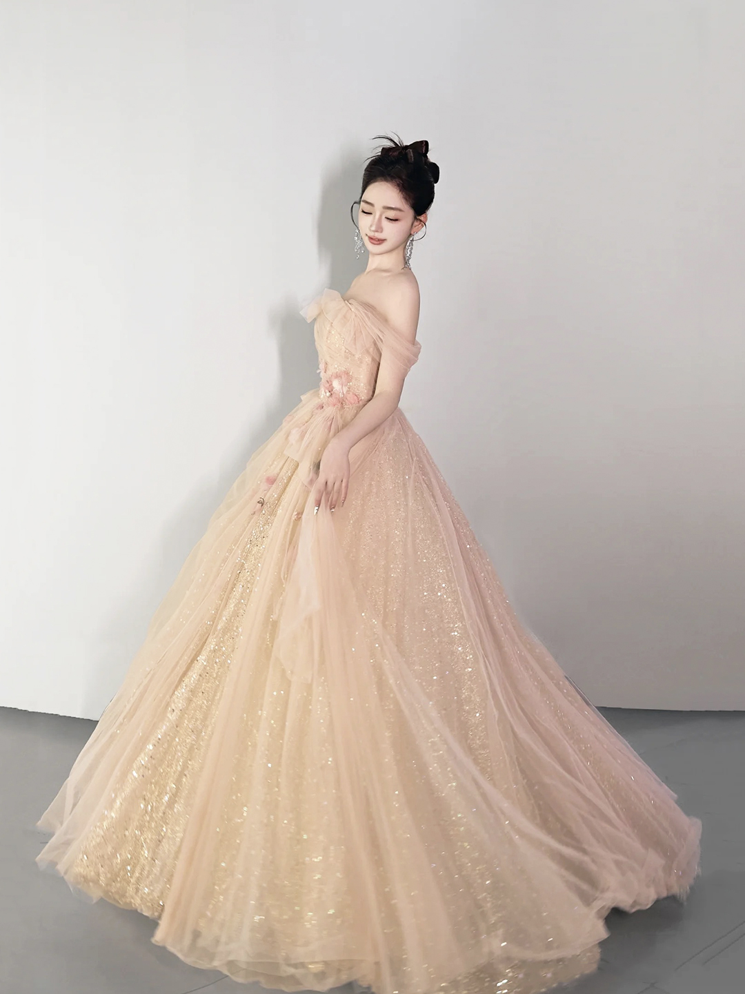 Champagne Tulle Sequins Floor Length Prom Party Dress