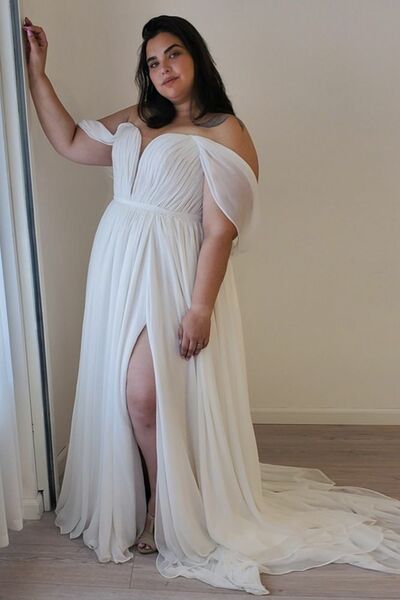 Sexy Off the Shoulder Plus Size Beach Boho Wedding Dress Bridal Dress Wedding Gown