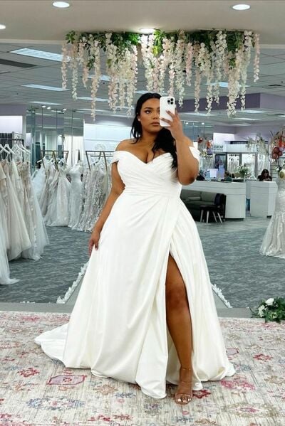 Sexy Plus Size Off the Shoulder Beach Boho Wedding Dress Bridal Gown Wedding Gown