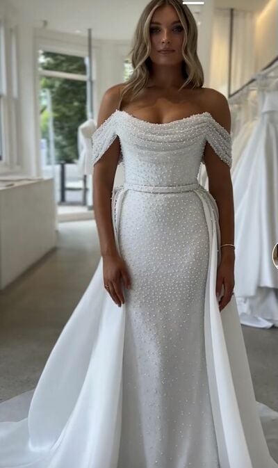 Luxury Sheath Off the Shoulder Pearls Beach Boho Wedding Dress Bridal Dress Wedding Gown