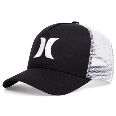 Crescent Embroidered Baseball Cap Outdoor Sports Mesh Peaked Cap Black White