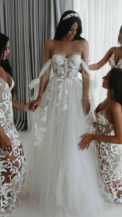 Elegant A Line Lace Appliques Wedding Dress Bridal Gown Wedding Gown