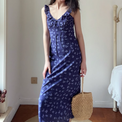 Sexy Deep V-neck halter neck printed dress